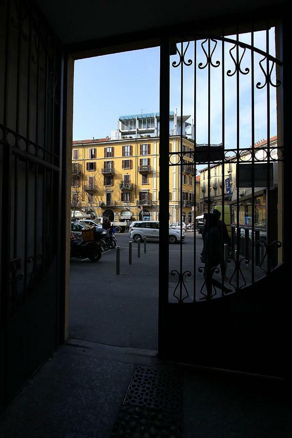 Suite Fiera Milano City Bagian luar foto