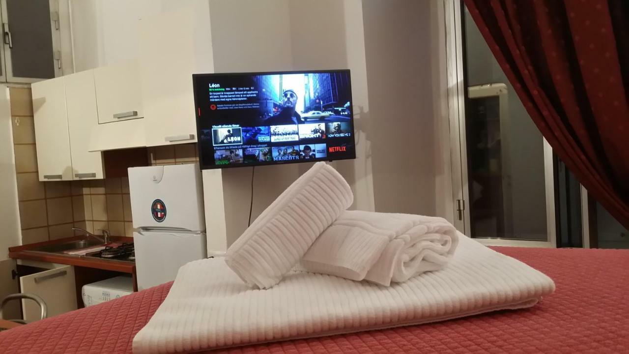 Suite Fiera Milano City Bagian luar foto